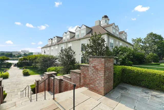 $579,900 | 142 East Avenue, Unit A102, Norwalk, CT 06851