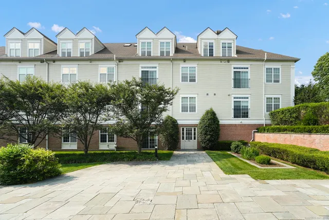 $579,900 | 142 East Avenue, Unit A102, Norwalk, CT 06851