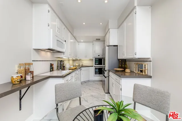 $749,000 | 4949 Genesta Avenue, Unit 212A, Encino, CA 91316