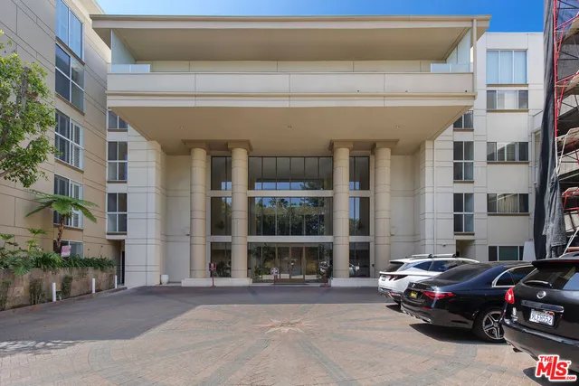 $749,000 | 4949 Genesta Avenue, Unit 212A, Encino, CA 91316