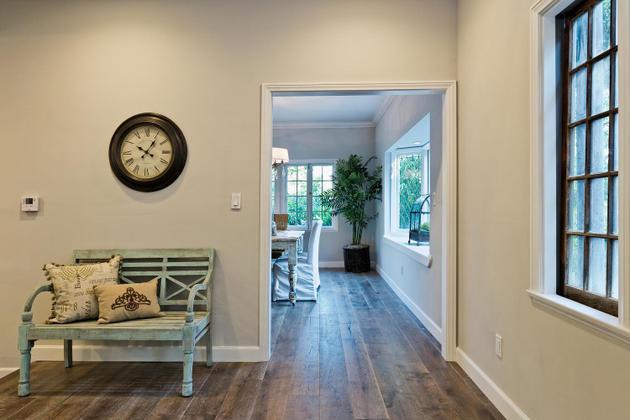 604 Gridley Road Ojai, CA 93023 - Photo 12 of 50 a view of a hallway with seating area