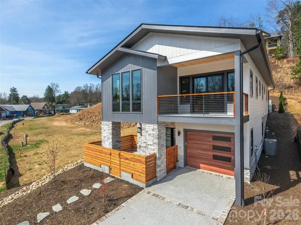 $895,000 | 50 Verde Drive, Asheville, NC 28806