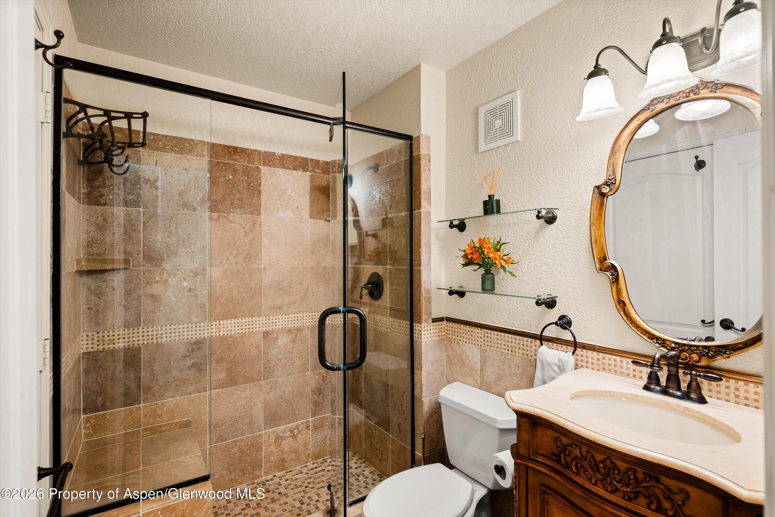 5202 Elk Lane Basalt, CO 81621 - Photo 10 of 22 Guest Bathroom