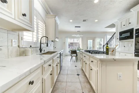 $998,000 | 13607 Starlight Harbour Court, Houston, TX 77077
