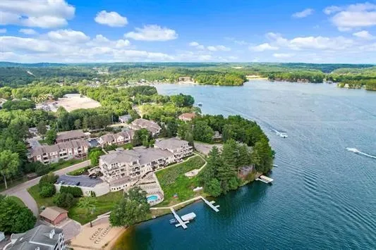 $795,000 | 650 East Hiawatha Drive, Unit 302, Wisconsin Dells, WI 53965
