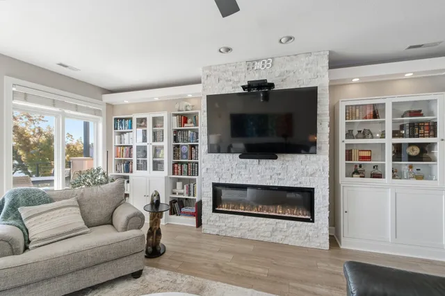 $795,000 | 650 East Hiawatha Drive, Unit 302, Wisconsin Dells, WI 53965