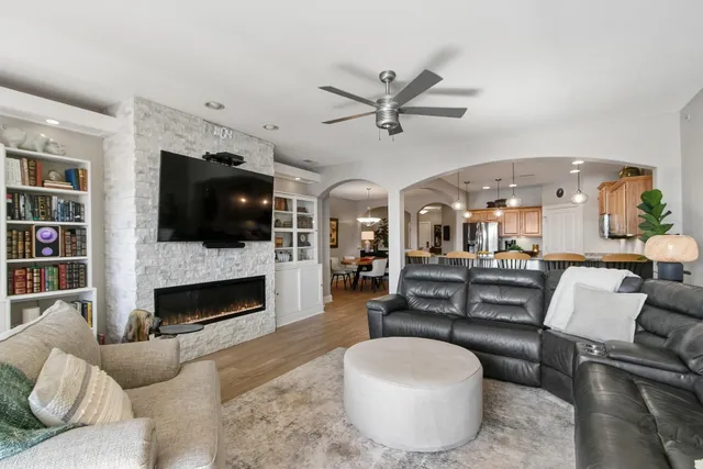 $795,000 | 650 East Hiawatha Drive, Unit 302, Wisconsin Dells, WI 53965