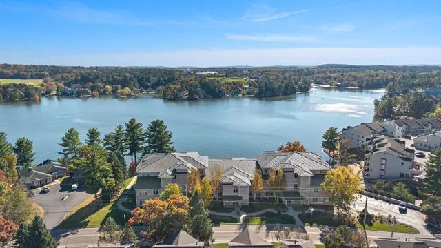 $795,000 | 650 East Hiawatha Drive, Unit 302, Wisconsin Dells, WI 53965