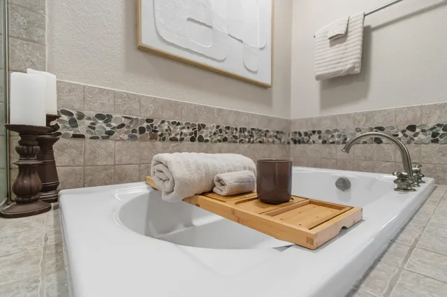 $795,000 | 650 East Hiawatha Drive, Unit 302, Wisconsin Dells, WI 53965