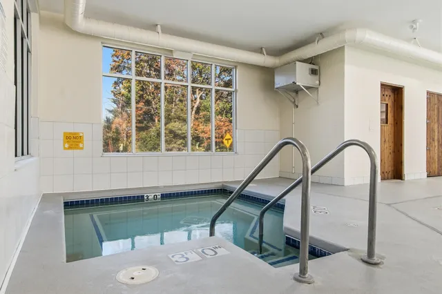 $795,000 | 650 East Hiawatha Drive, Unit 302, Wisconsin Dells, WI 53965