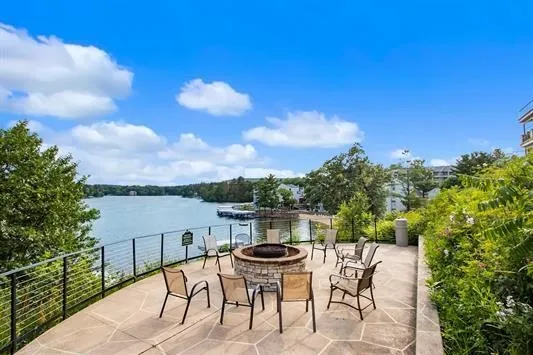 $795,000 | 650 East Hiawatha Drive, Unit 302, Wisconsin Dells, WI 53965