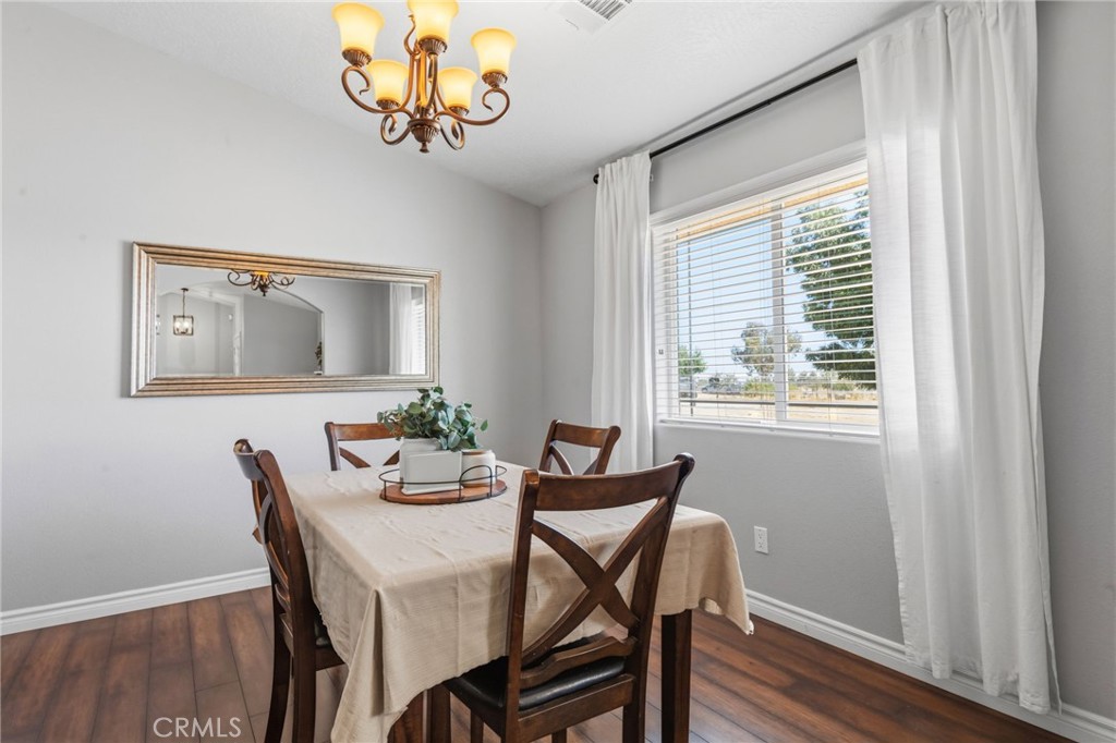 11385 Trinity Road Oak Hills, CA 92344 - Photo 8 of 38