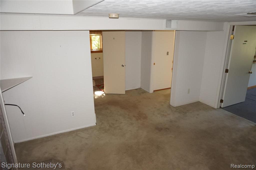 1215 Gettysburg Court Rochester Hills, MI 48306 - Photo 25 of 41