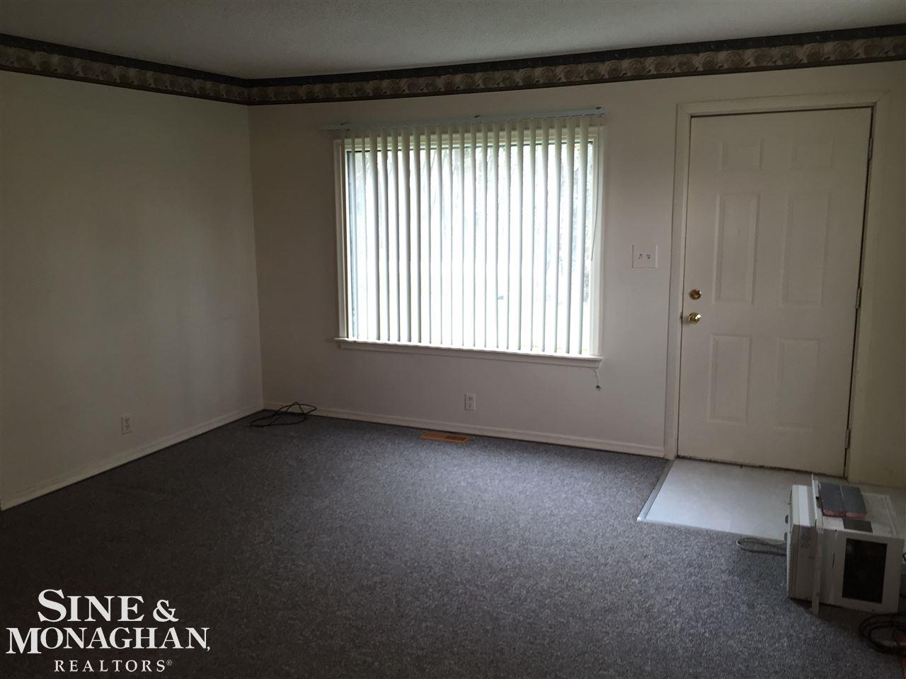 33645 Schneider Road Chesterfield, MI 48047 - Photo 5 of 22