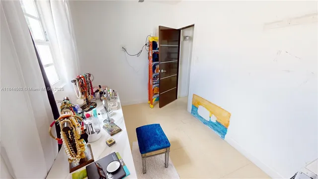 $3,500 | 2981 Southwest 12th Street, Miami, FL 33135