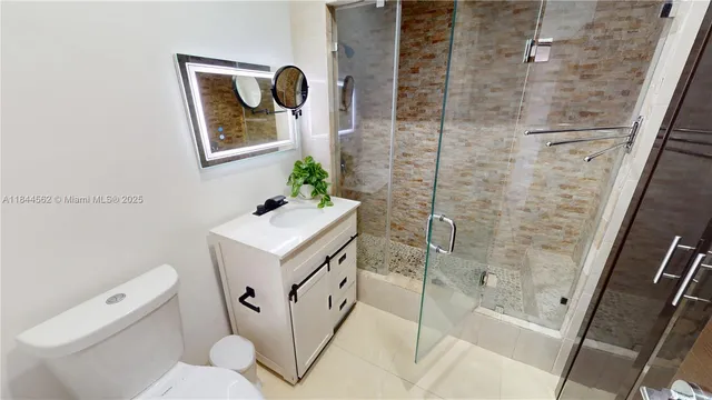 $3,500 | 2981 Southwest 12th Street, Miami, FL 33135