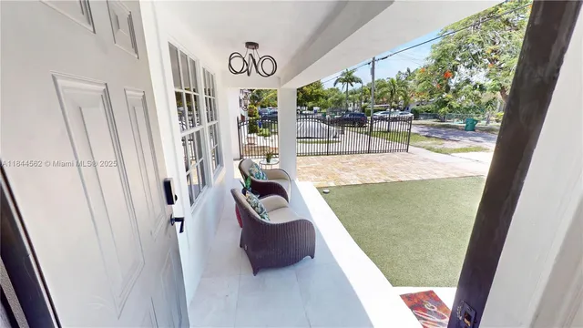 $3,500 | 2981 Southwest 12th Street, Miami, FL 33135