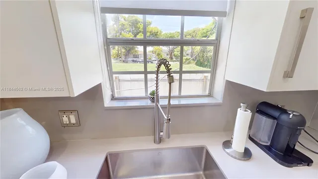 $3,500 | 2981 Southwest 12th Street, Miami, FL 33135