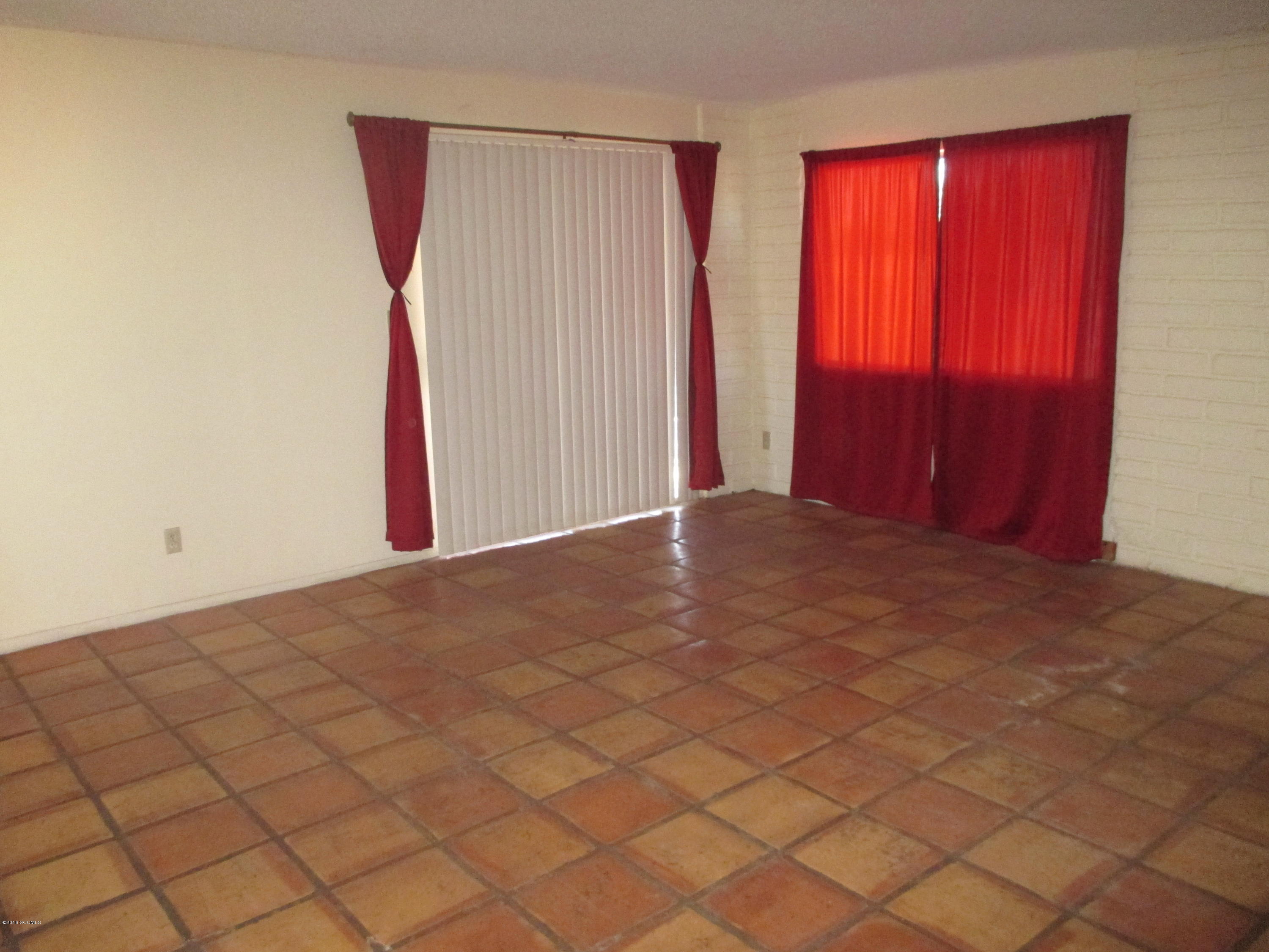 1134 Hodges Circle Rio Rico, AZ 85648 - Photo 9 of 11