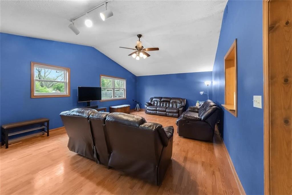 235 East Stop 13 Road Indianapolis, IN 46227 - Photo 8 of 19 Gallery Image 8