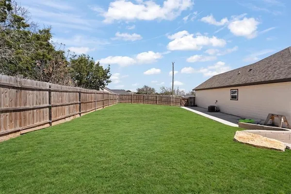 $2,700 | 2612 Dove Trail, Granbury, TX 76048