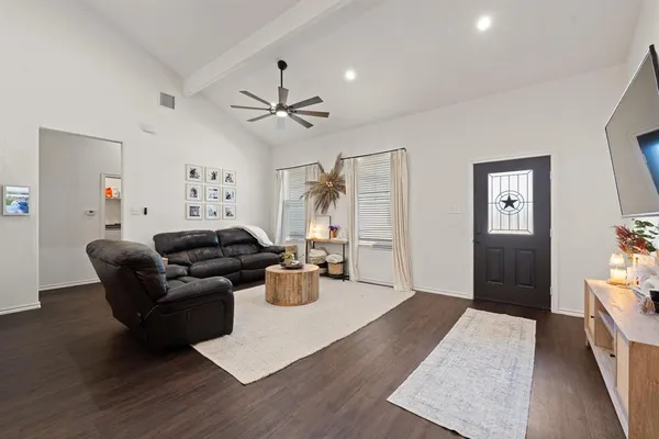$2,700 | 2612 Dove Trail, Granbury, TX 76048
