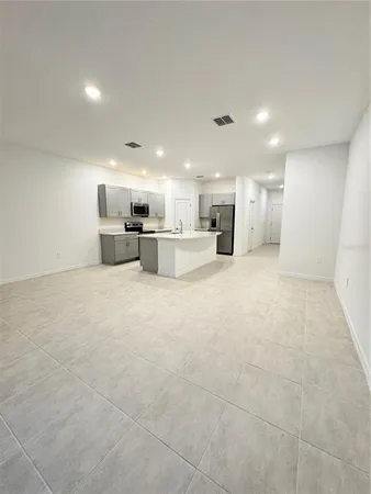 $2,150 | 1304 Drake Rdg Drive, Kissimmee, FL 34744