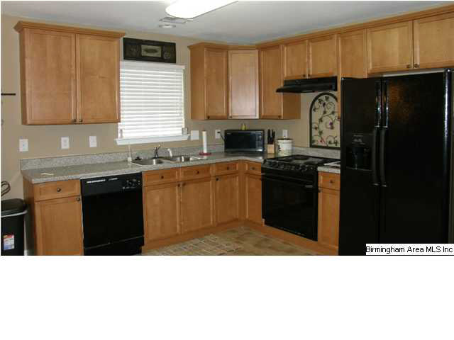 4042 Forest Lakes Road Sterrett, AL 35147 - Photo 13 of 30