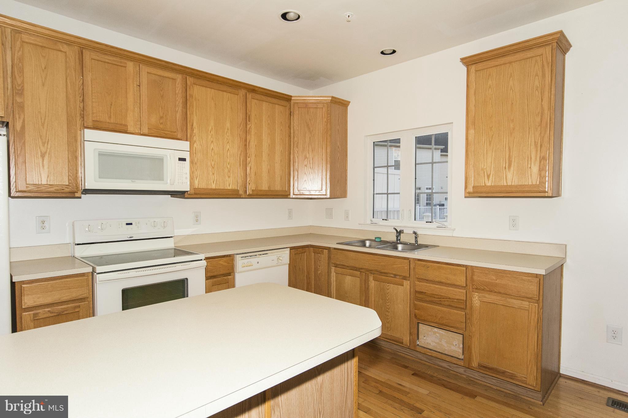 5118 Key View Way Perry Hall, MD 21128 - Photo 8 of 30 Kitchen