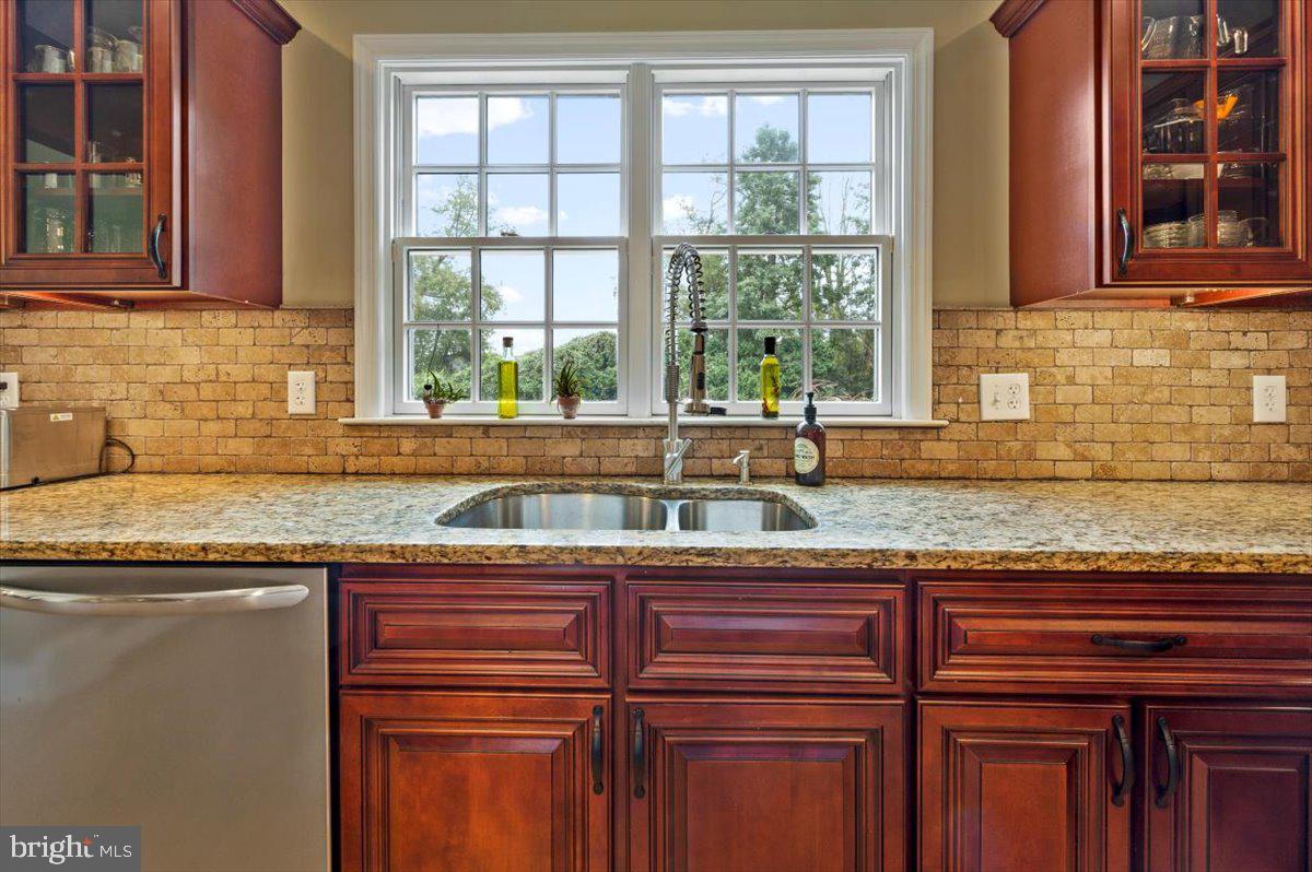 1546 Makefield Road Yardley, PA 19067 - Photo 11 of 65 Gallery Image 11