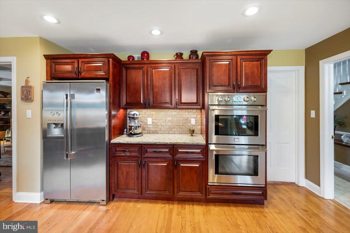 1546 Makefield Road Yardley, PA 19067 - Photo 12 of 65 Kitchen