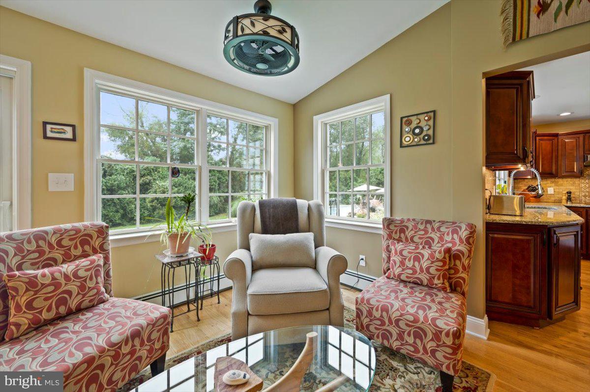 1546 Makefield Road Yardley, PA 19067 - Photo 9 of 65 Reading/breakfast area