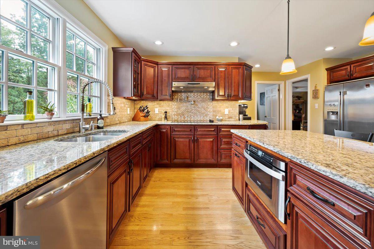 1546 Makefield Road Yardley, PA 19067 - Photo 10 of 65 Gallery Image 10