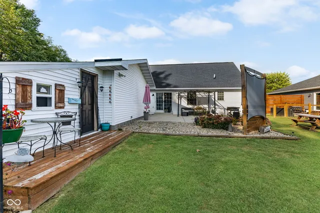 $349,900 | 202 Patriots Landing Drive, Fillmore, IN 46128