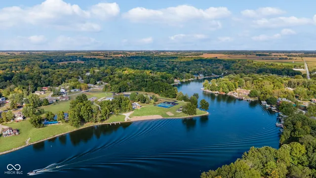 $349,900 | 202 Patriots Landing Drive, Fillmore, IN 46128