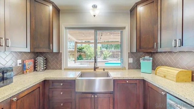 $1,100,000 | 1525 Fair Glen Road, El Cajon, CA 92019