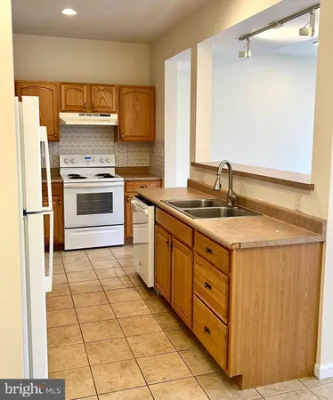 $1,800 | 2037 Powell Drive, Chambersburg, PA 17201
