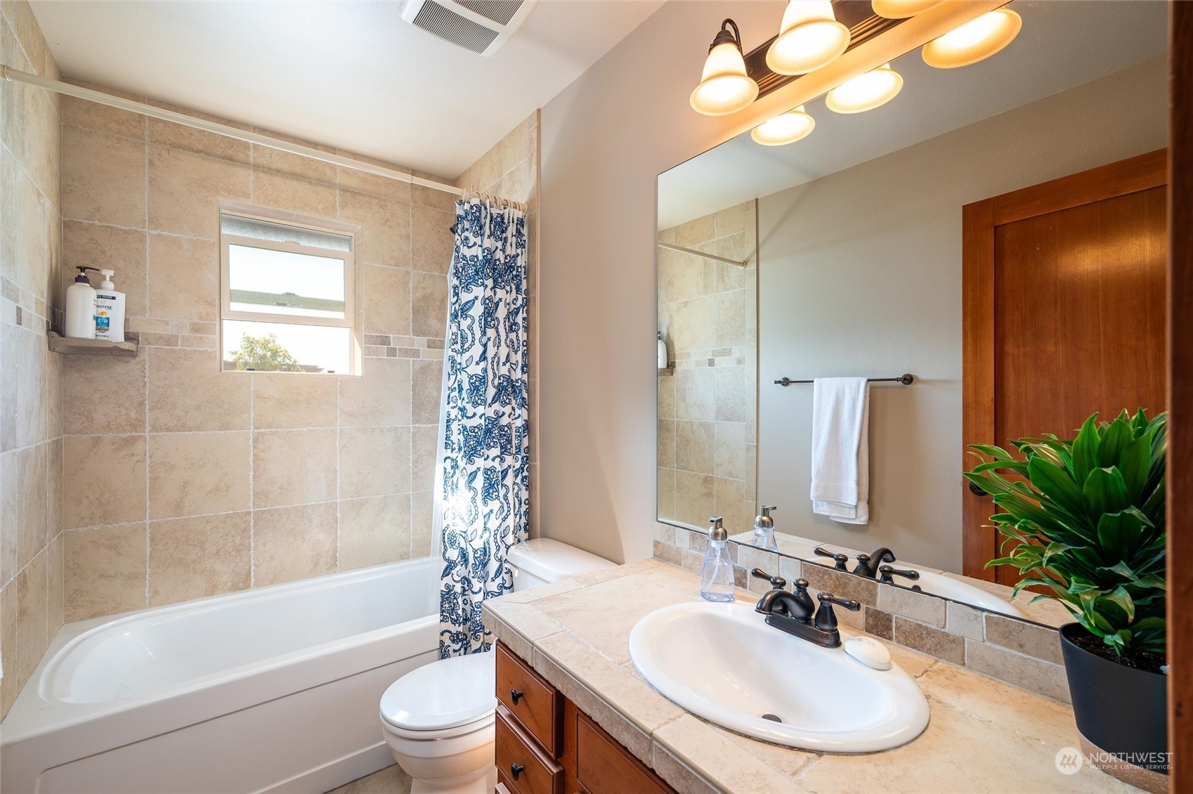620 Boulevard, Unit 201 Bellingham, WA 98225 - Photo 13 of 20