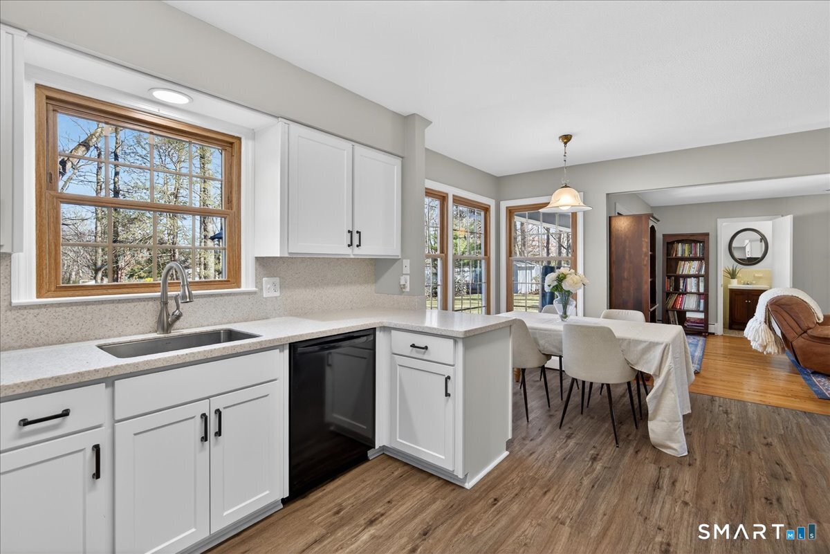 33 Tall Pine Road Milford, CT 06461 - Photo 12 of 39