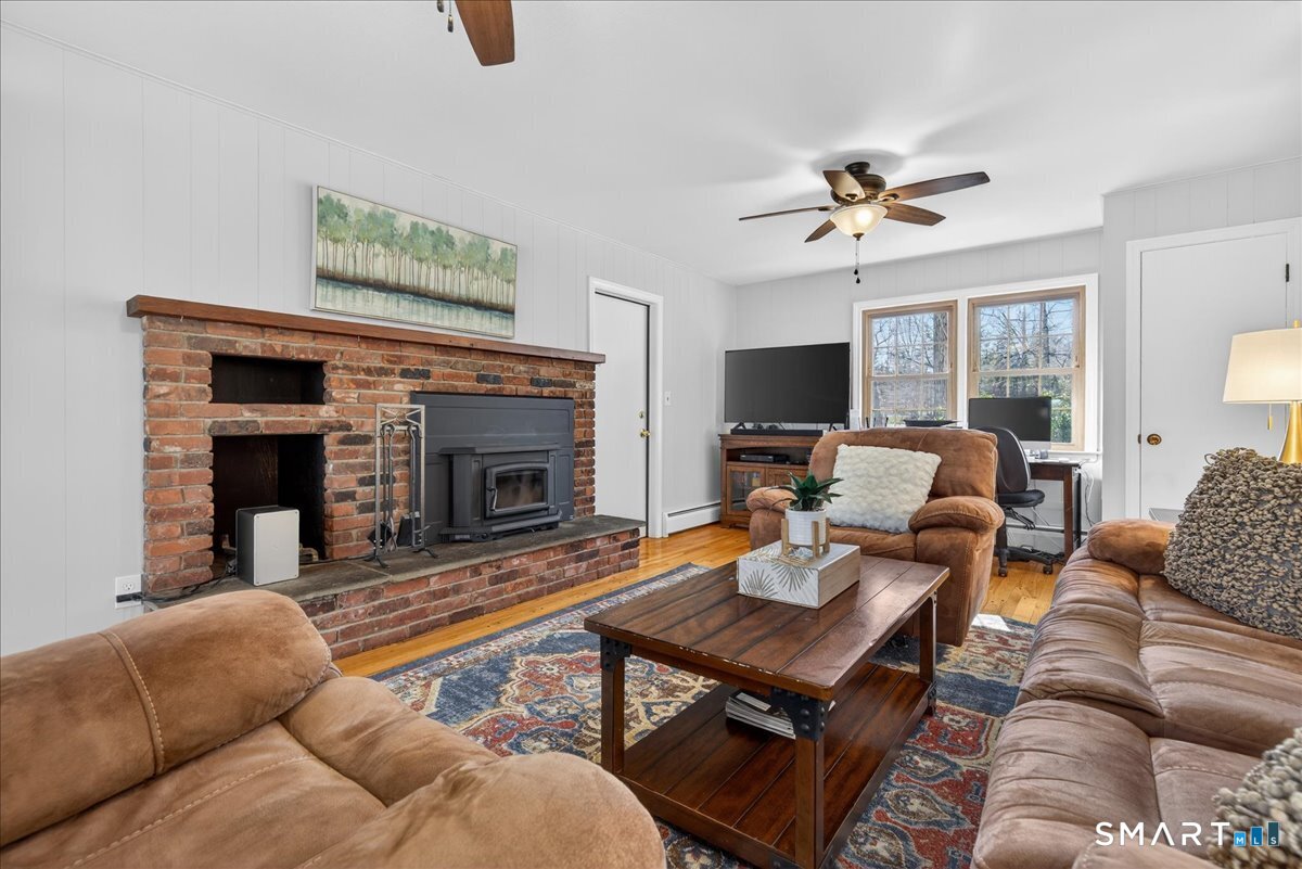 33 Tall Pine Road Milford, CT 06461 - Photo 23 of 39