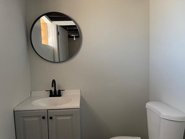 5327 West Wright Street Milwaukee, WI 53210 - Photo 19 of 21 Half Bath