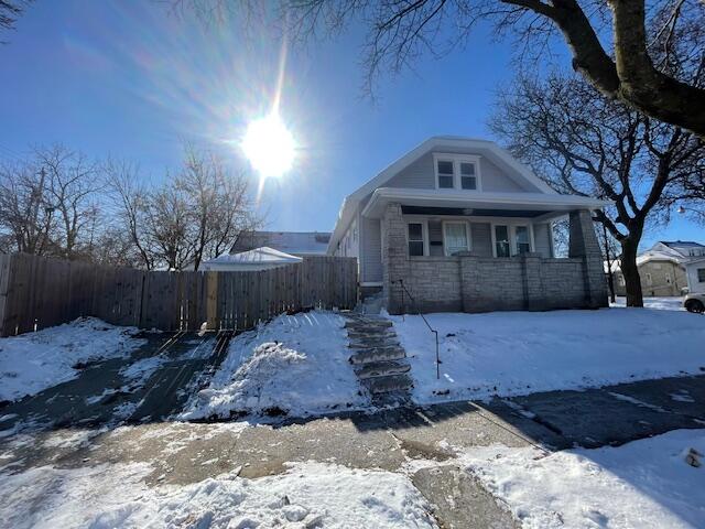 5327 West Wright Street Milwaukee, WI 53210 - Photo 2 of 21 Front of House