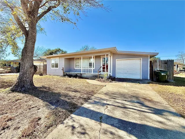 $132,000 | 427 Field Avenue, Taft, TX 78390