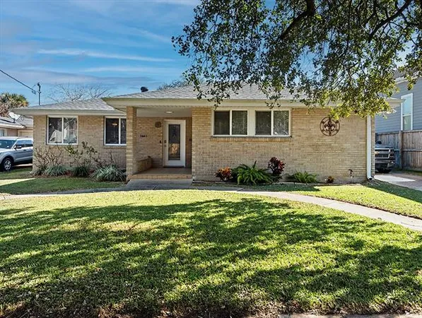 $2,200 | 5601 Chamberlain Drive, New Orleans, LA 70122