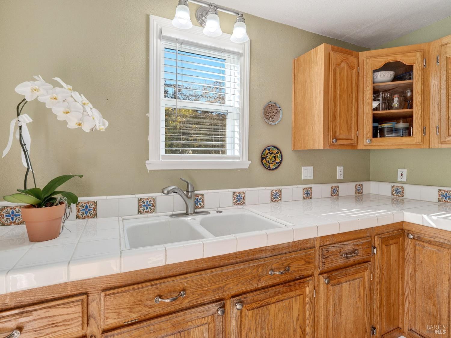 71 Crowell Street Geyserville, CA 95441 - Photo 7 of 42 a bathroom with a sink and a mirror