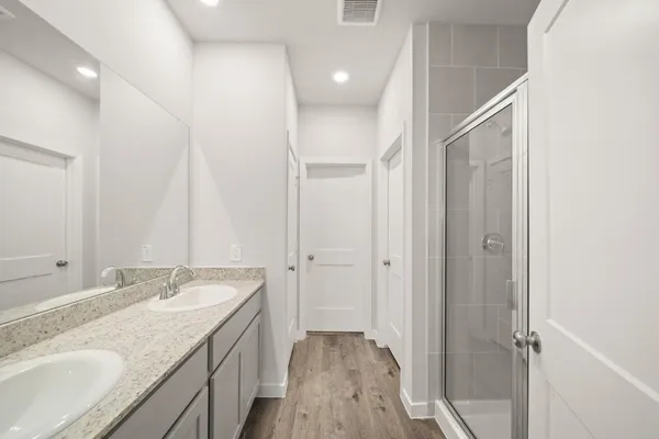 $292,900 | 306 Bennett Street, Angleton, TX 77515