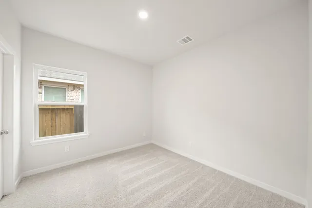 a view of empty room with window