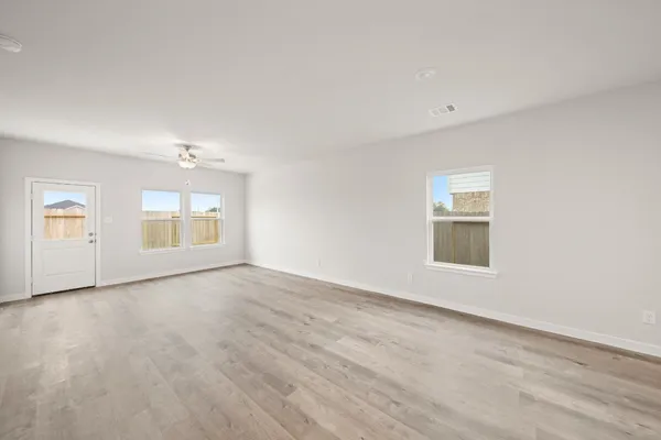 $292,900 | 306 Bennett Street, Angleton, TX 77515