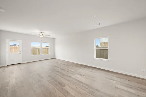 $292,900 | 306 Bennett Street, Angleton, TX 77515