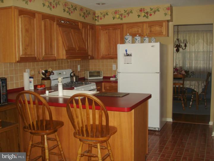 2 Acorn Road West Berlin, NJ 08091 - Photo 3 of 14 Kitchen